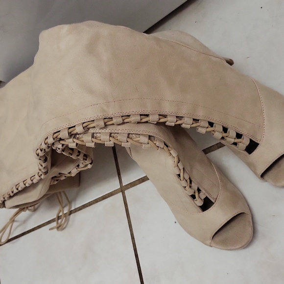 Brand New REVAMPED FAUX SUEDE THIGH-HI BOOTS-7 - Picture 4 of 6